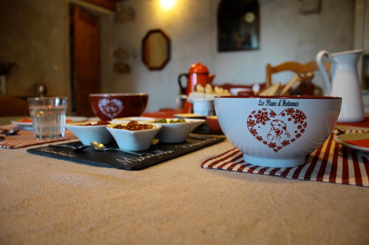 Bed and Breakfast Chez Louve Bleue Hotonnes Exterior foto